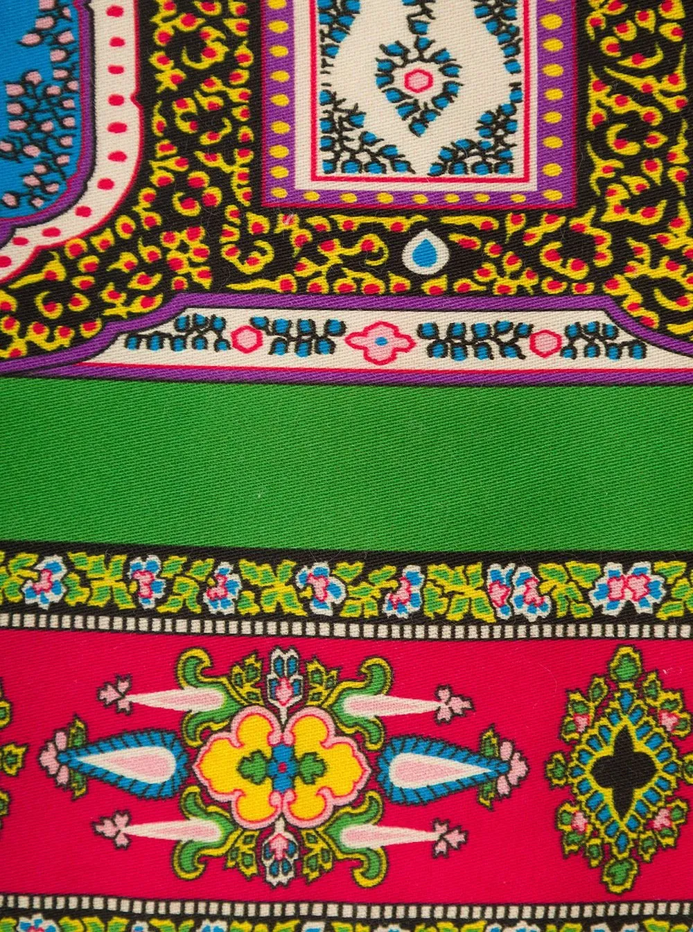 Etro Home Monogrammed Towel Set
