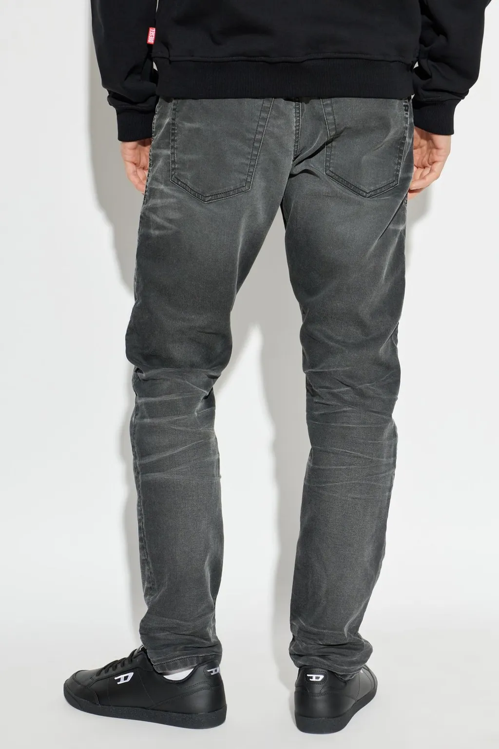 Diesel 2032 D-Krooley-B-Jogg Jeans