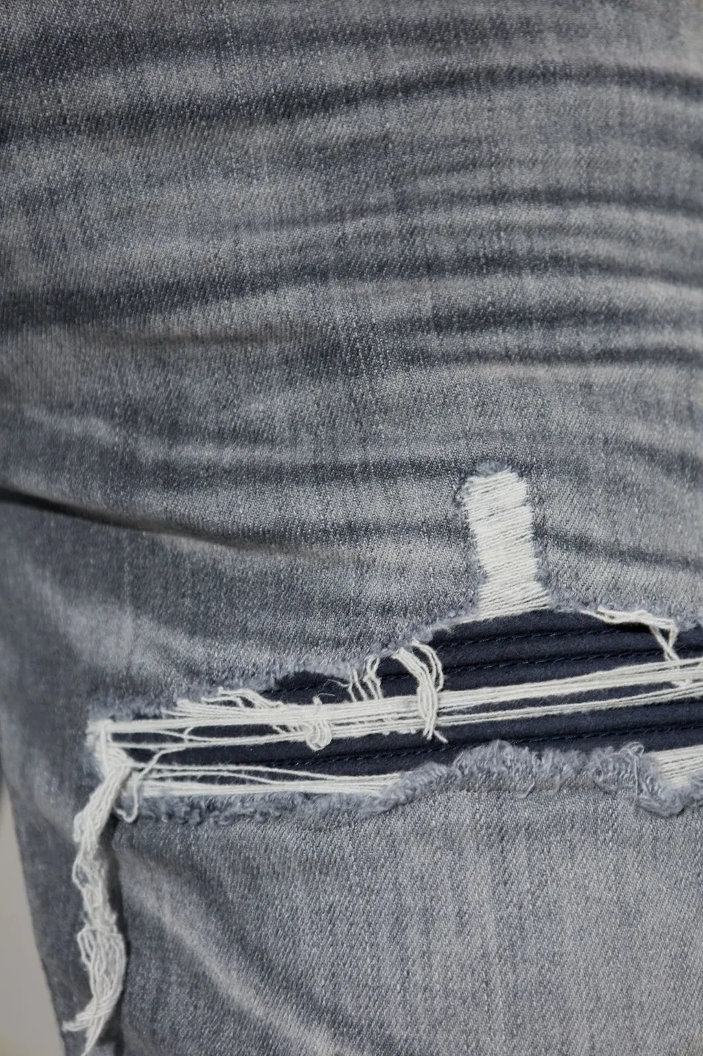 Amiri Distressed Skinny Jeans