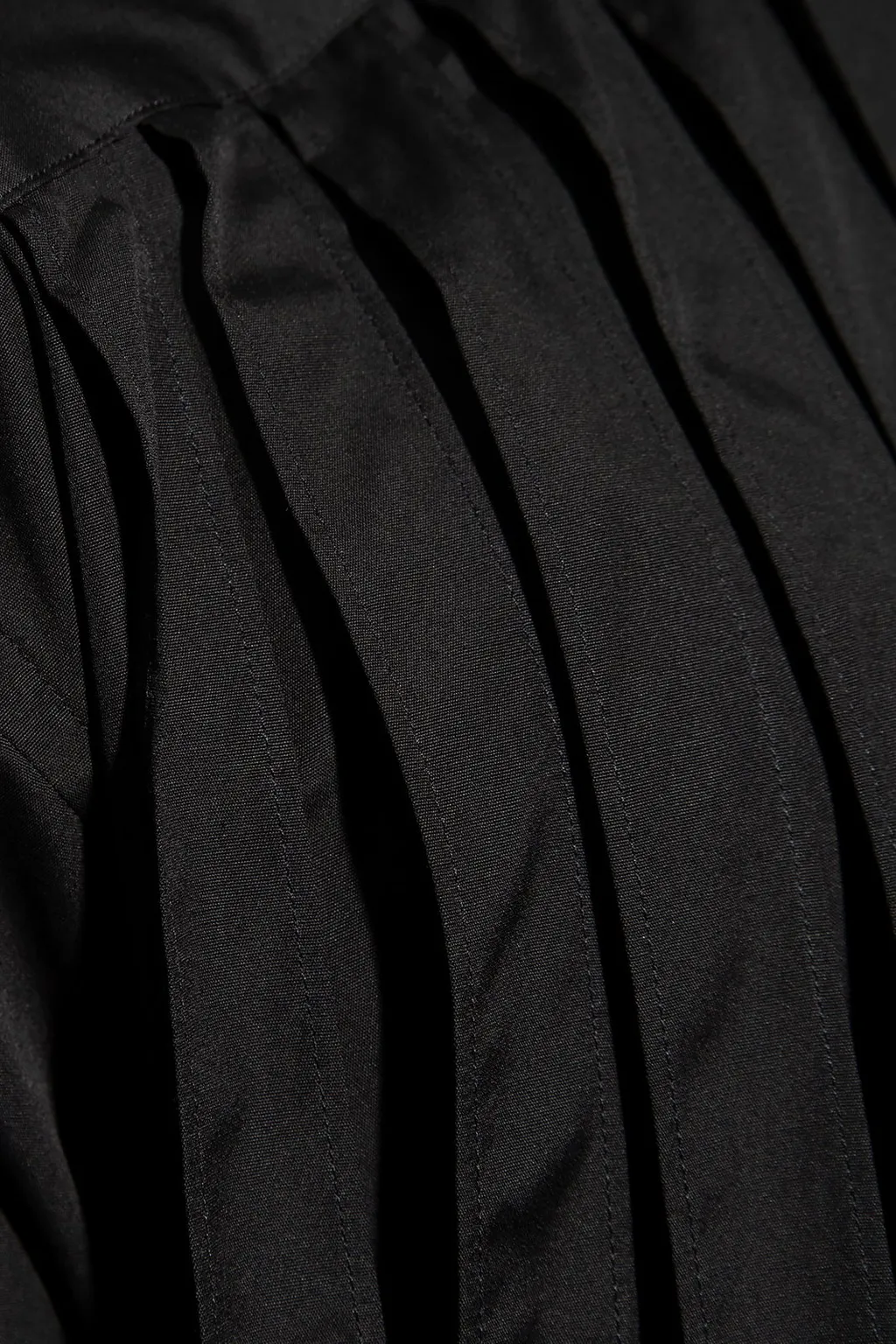 Comme Des GarÇOns Shirt Buttoned Fringe Detailed Shirt