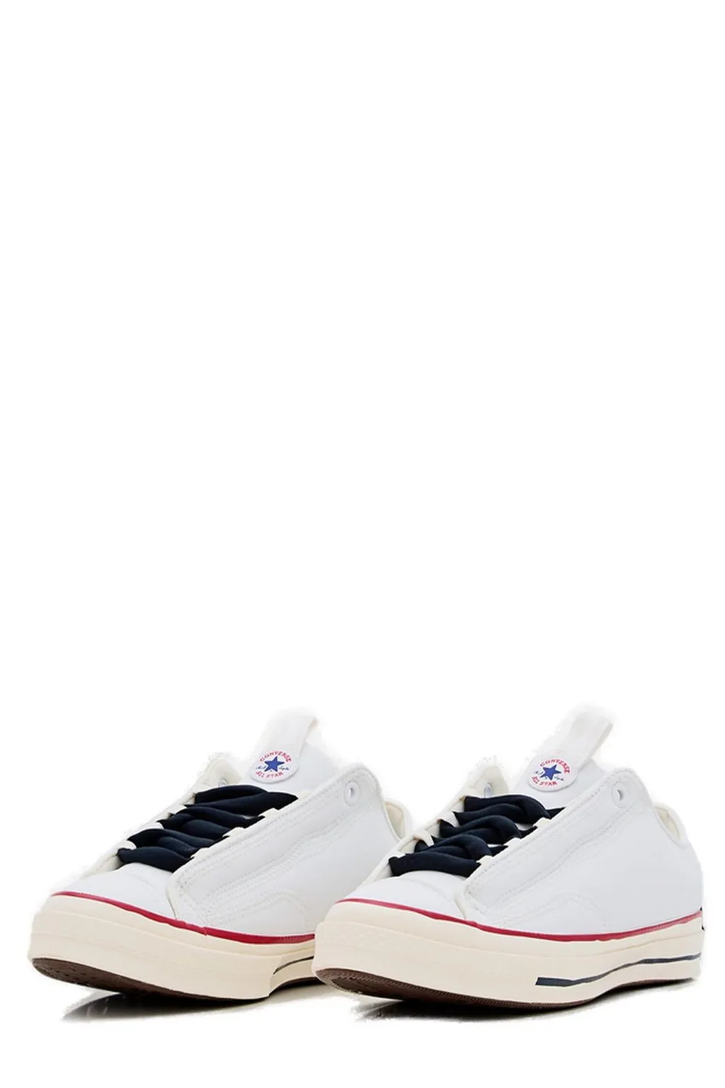 Converse Logo Detailed Lace-Up Sneakers