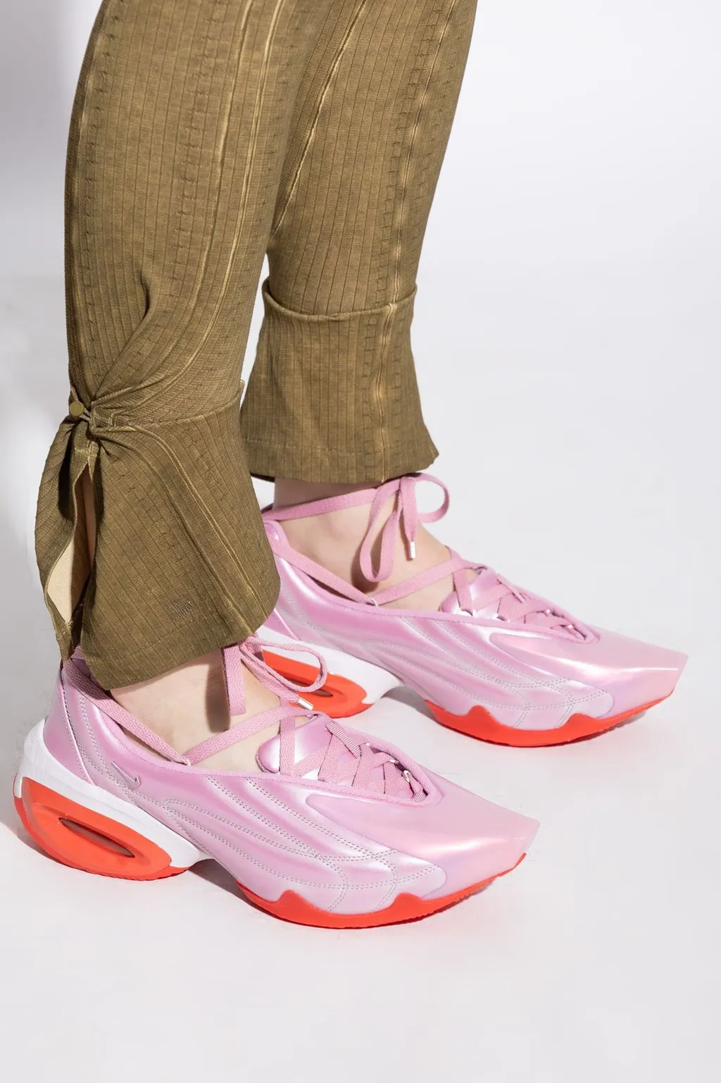 Knwls Nike Low Top Sneakers