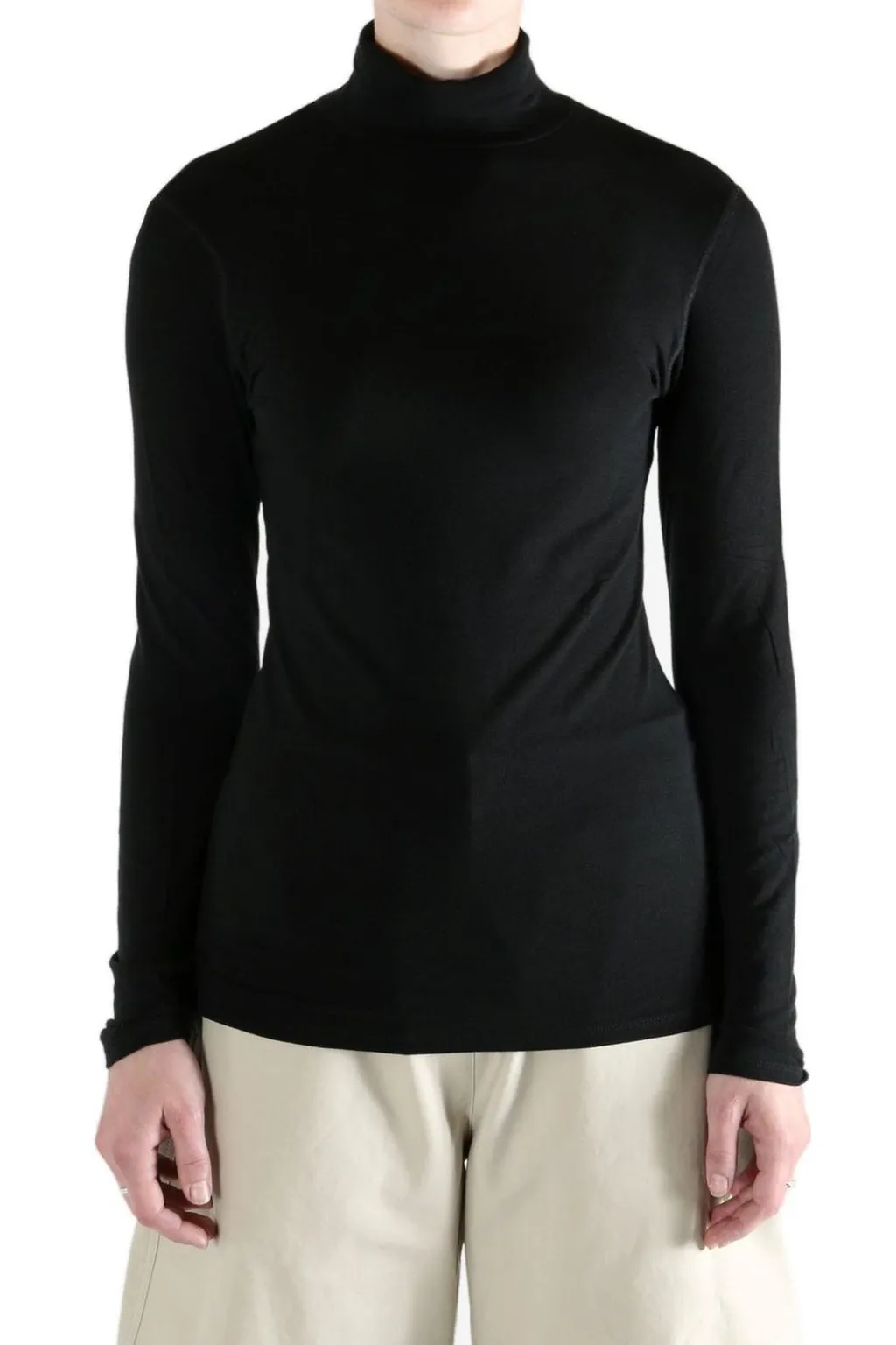 Amomento Turtleneck Long-Sleeved T-Shirt