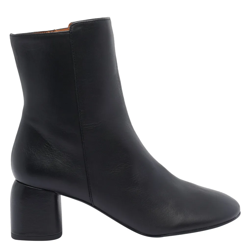 Angel Alarcon Round Toe Zip Boots