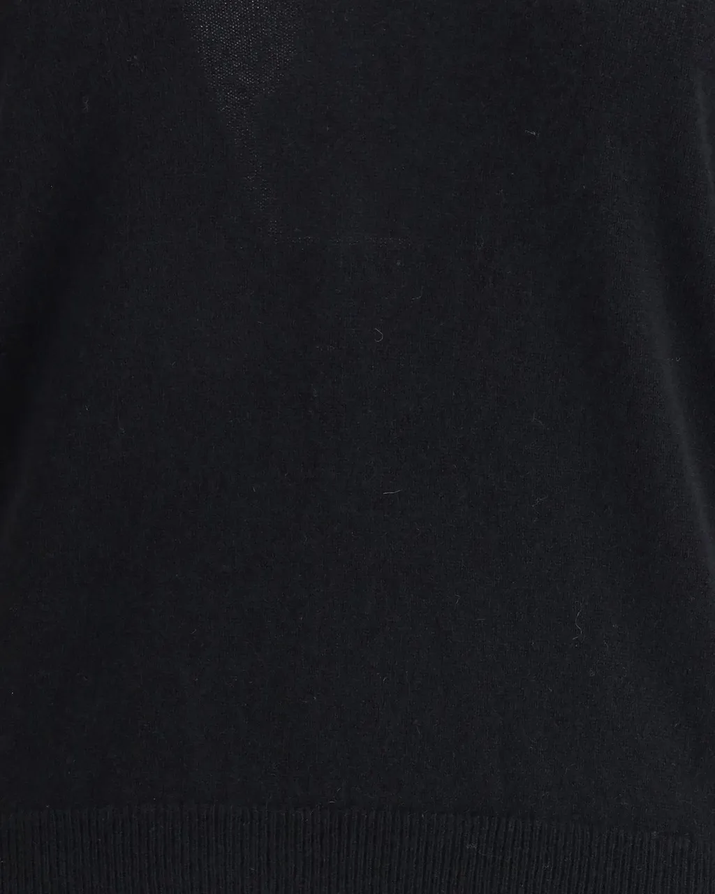 Allude Ribbed V-Neck Knitwear