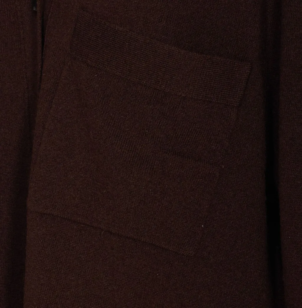 Allude Buttoned V-Neck Cardigan
