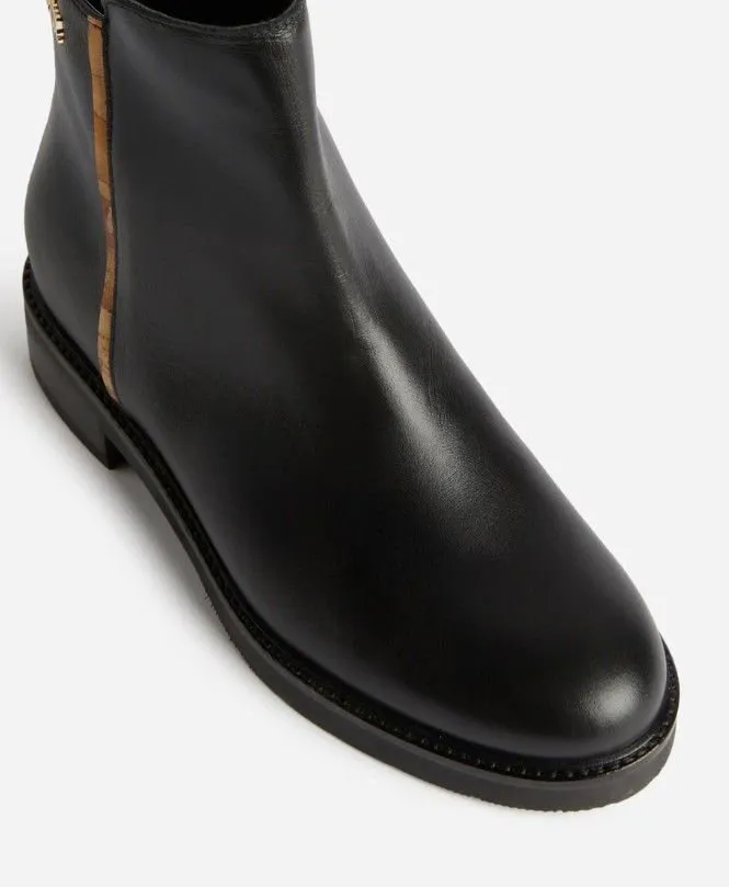 Alviero Martini Side-Zip Ankle Boots