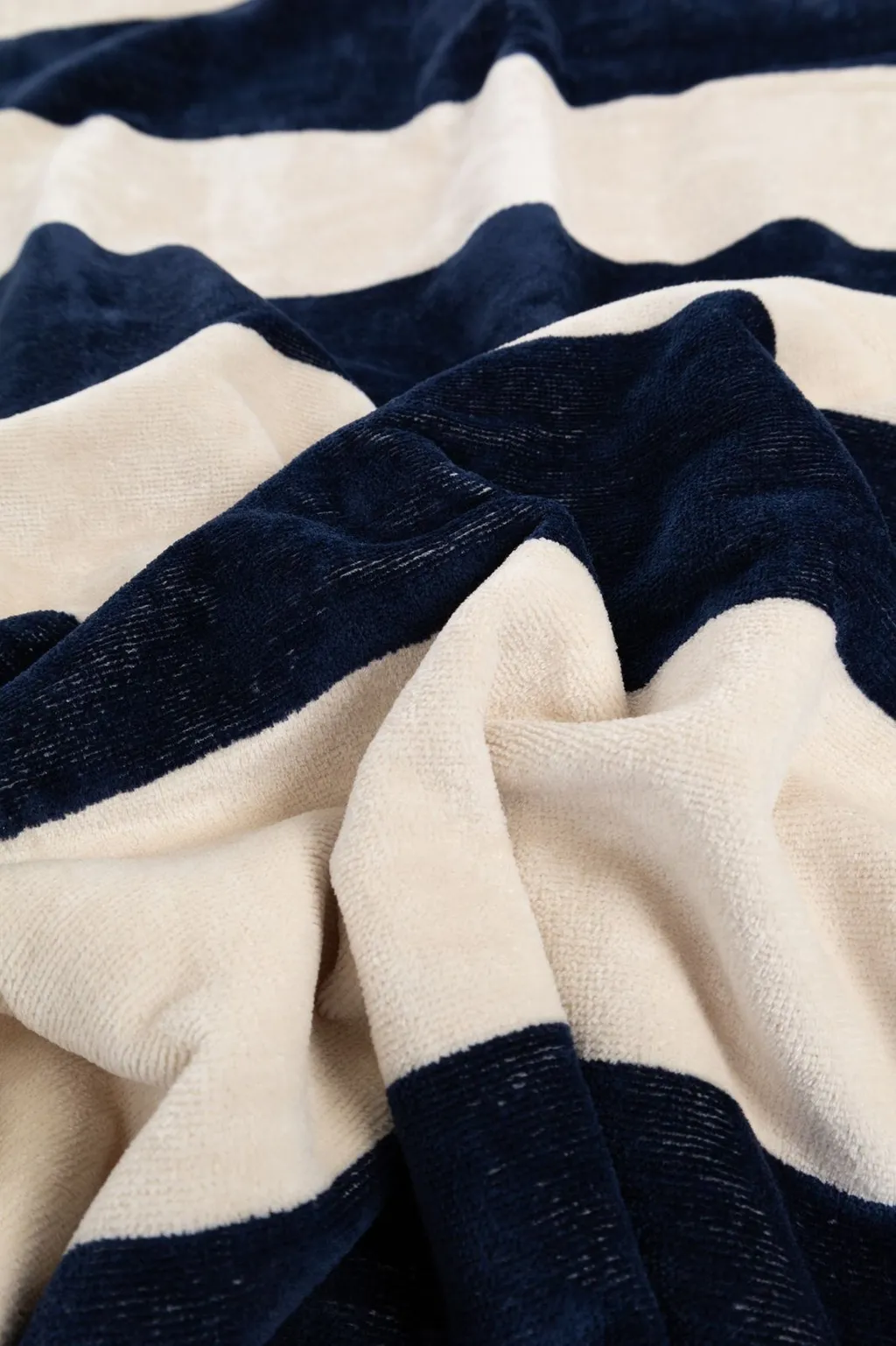 Paul & Shark Striped Bath Towel