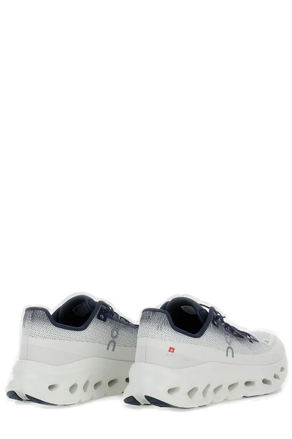 On Running Cloudtilt Lace-Up Sneakers