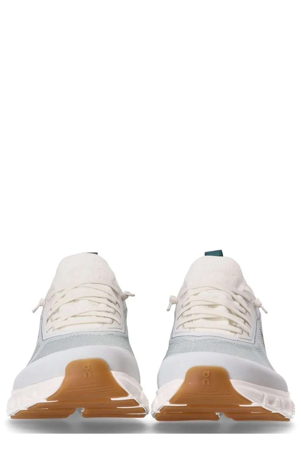 On Running Cloud 6 Versa Sneakers