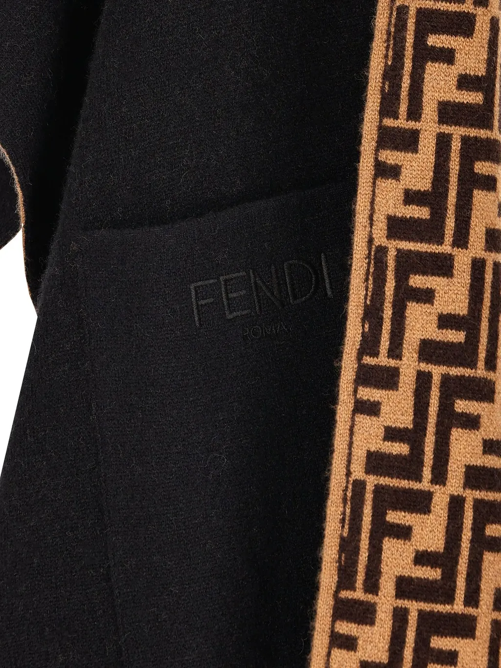 Fendi Kids Logo-Intarsia Knitted Cape
