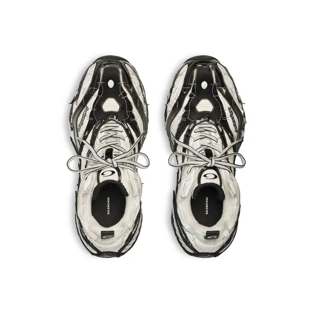 Soleless Sneaker
