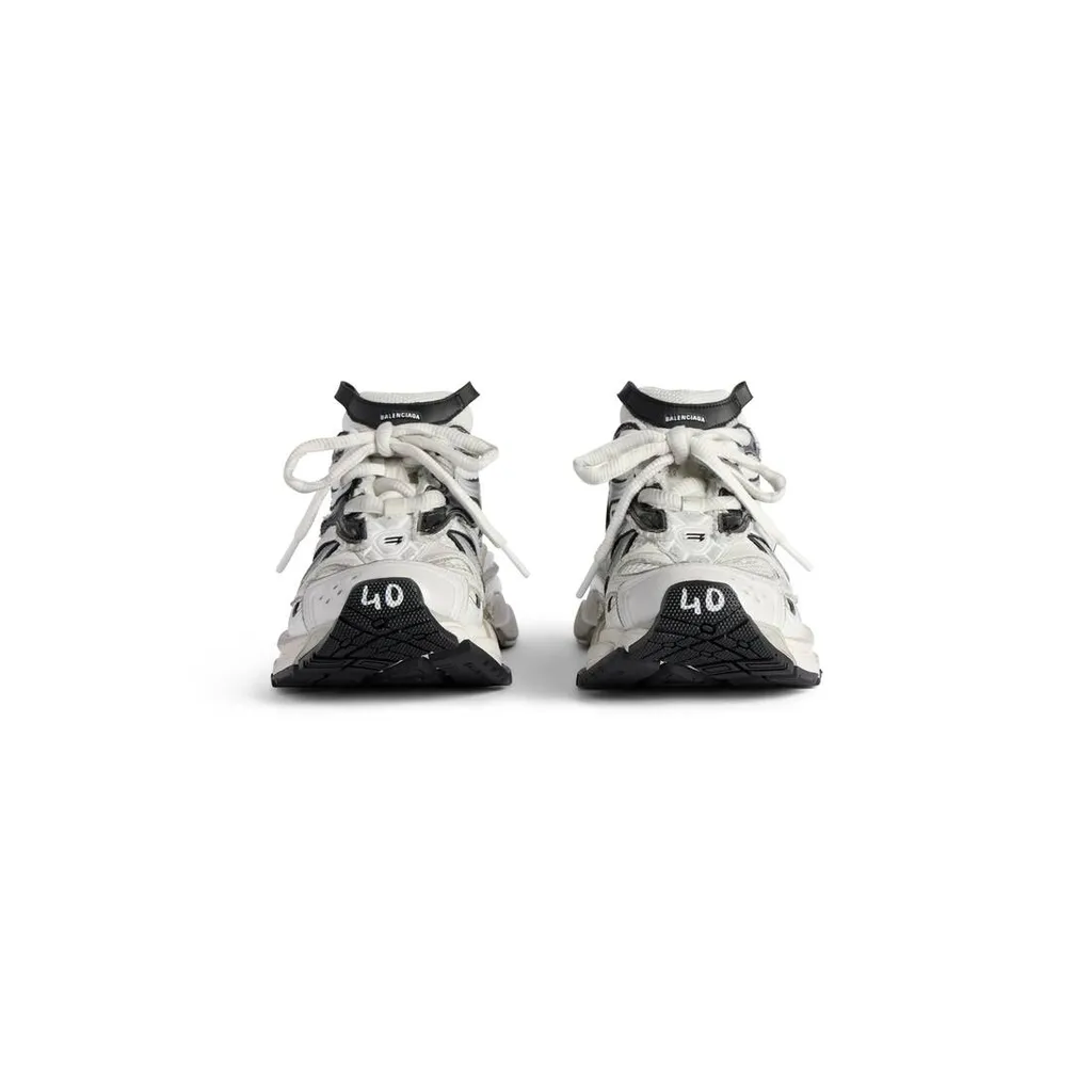 Runner 2.0 Gradient Lines Sneaker