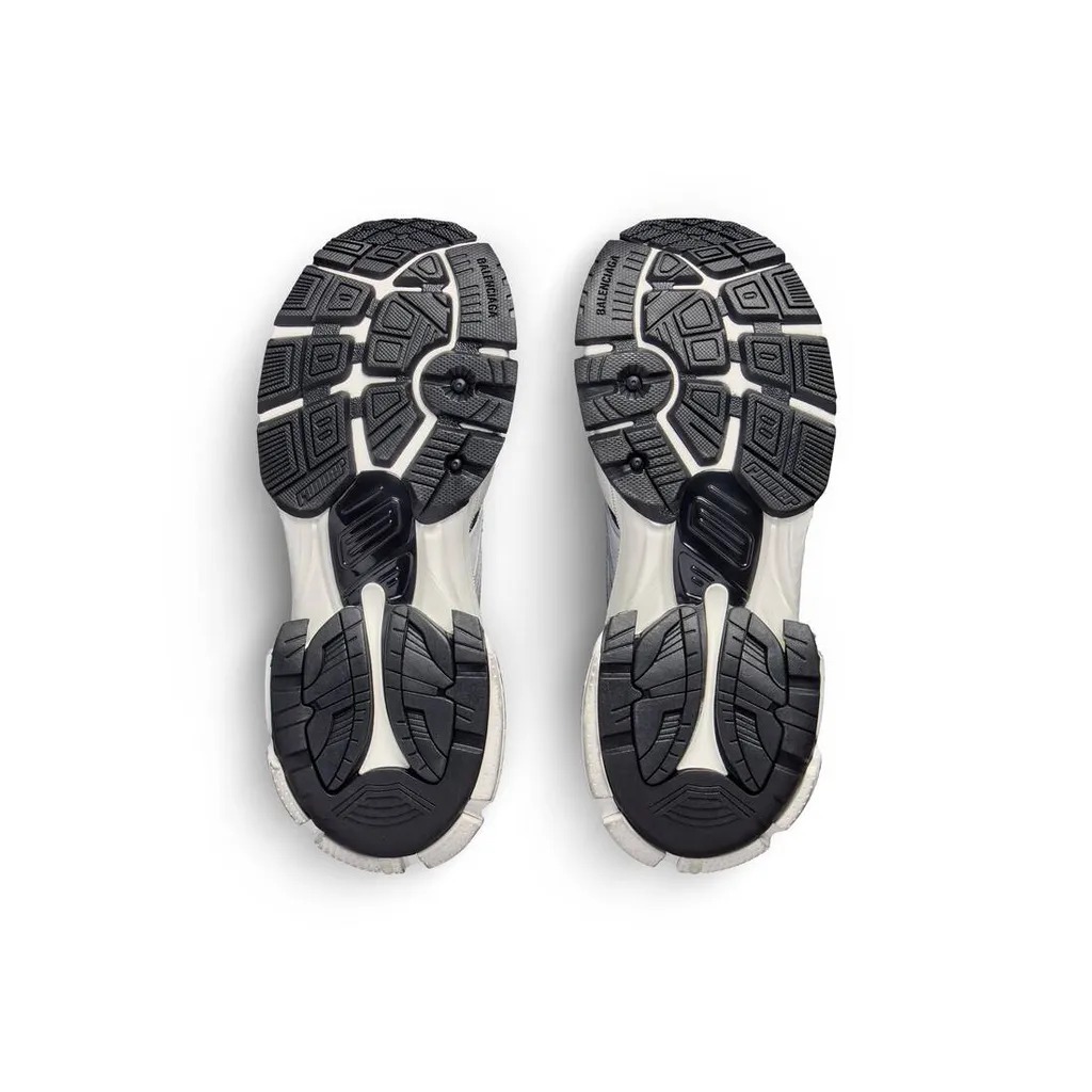 Runner 2.0 Gradient Lines Sneaker