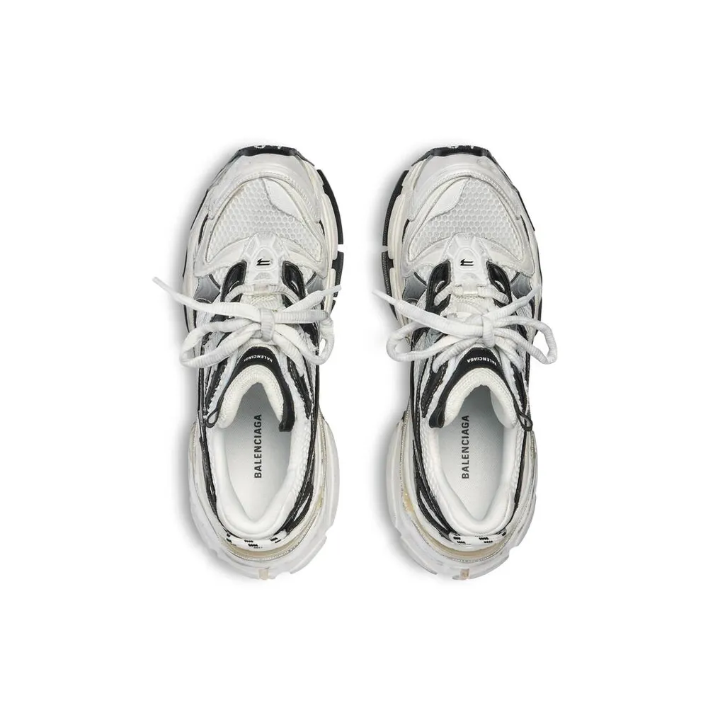Runner 2.0 Gradient Lines Sneaker
