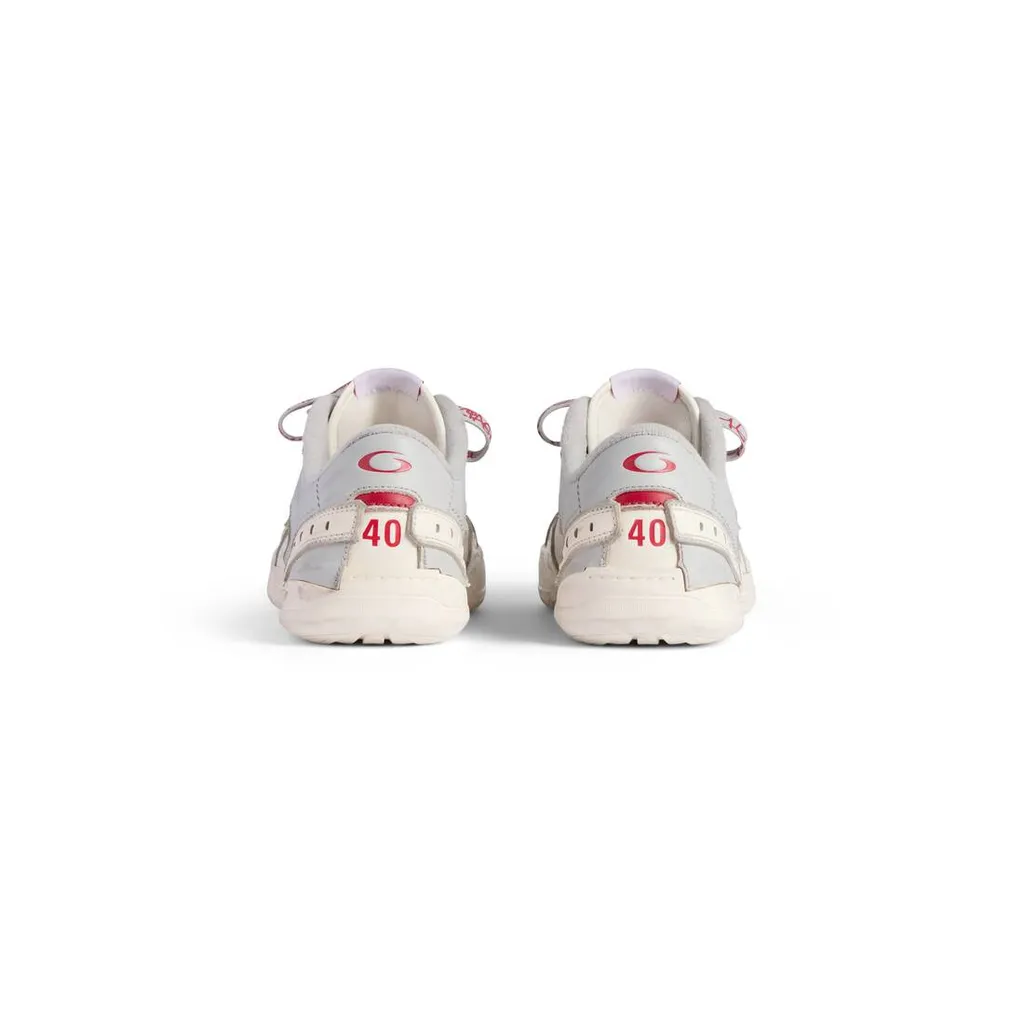 Hamptons Medium Worn-Out Sneaker