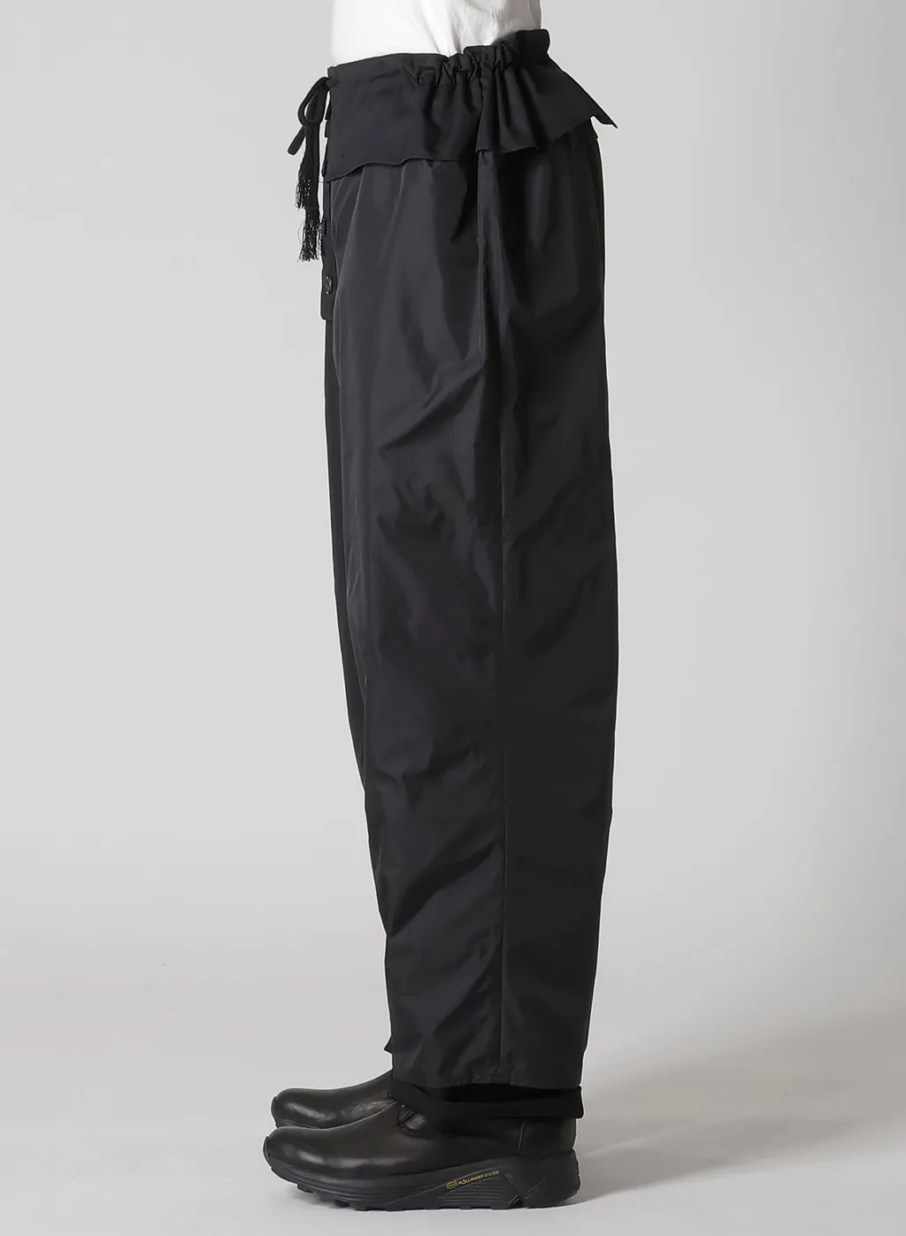 Wool Gabardine Side Padded Pants