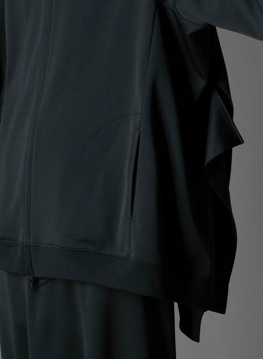 Polyester Smooth Side Slit Track Jacket