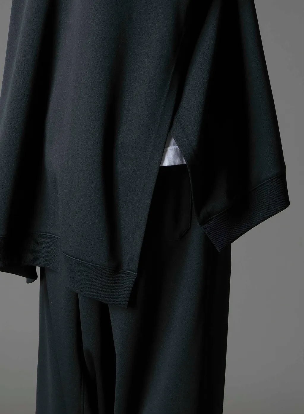 Polyester Smooth Side Slit Track Jacket