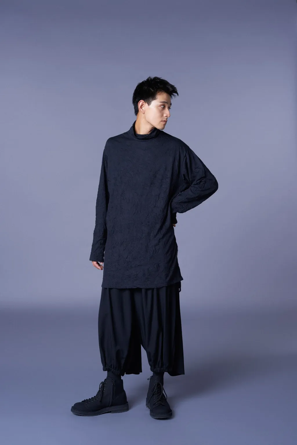 Catch Washer Right Button-Opening Big Turtleneck