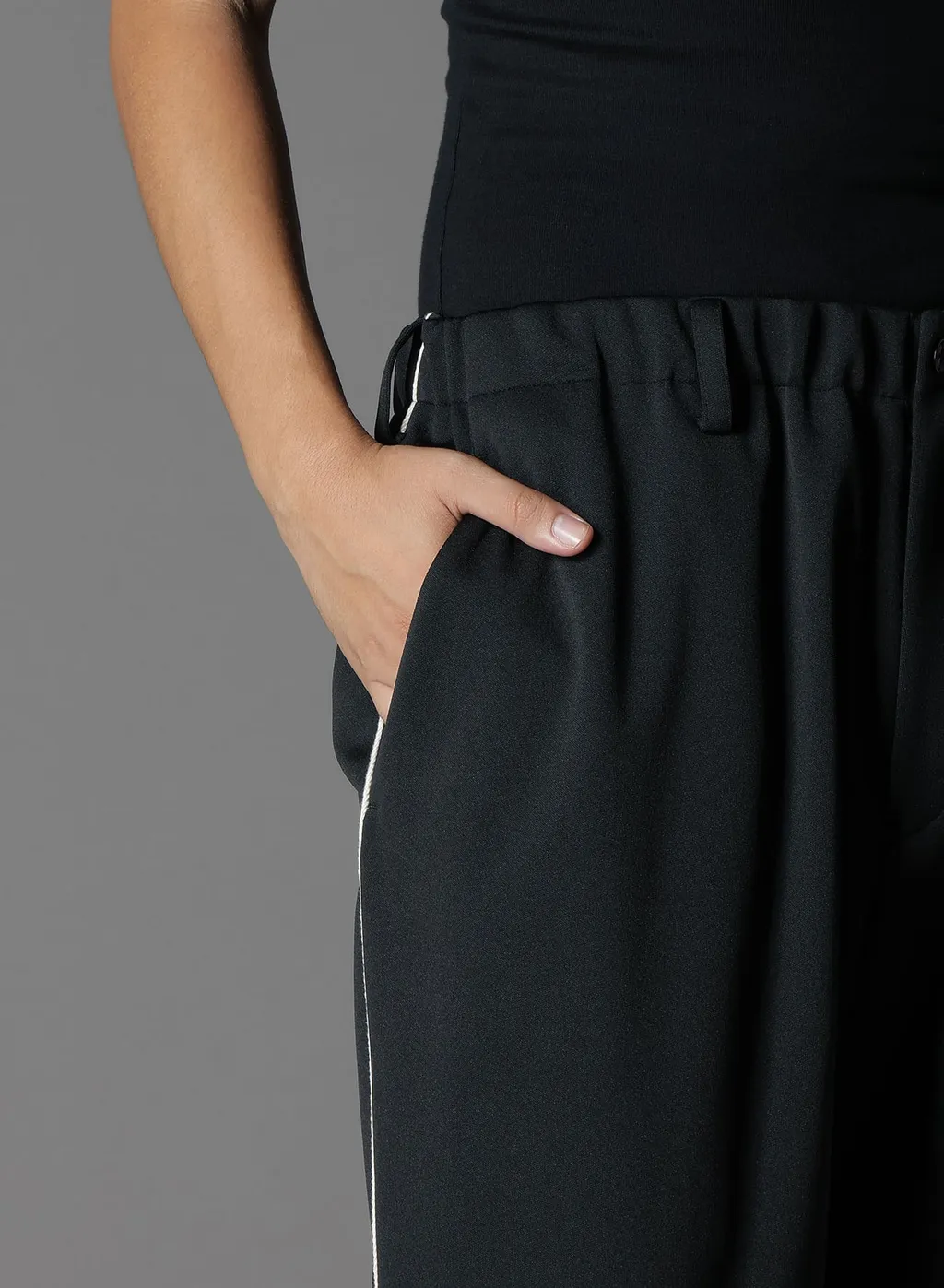 Polyester Smooth Piping Wide Pants