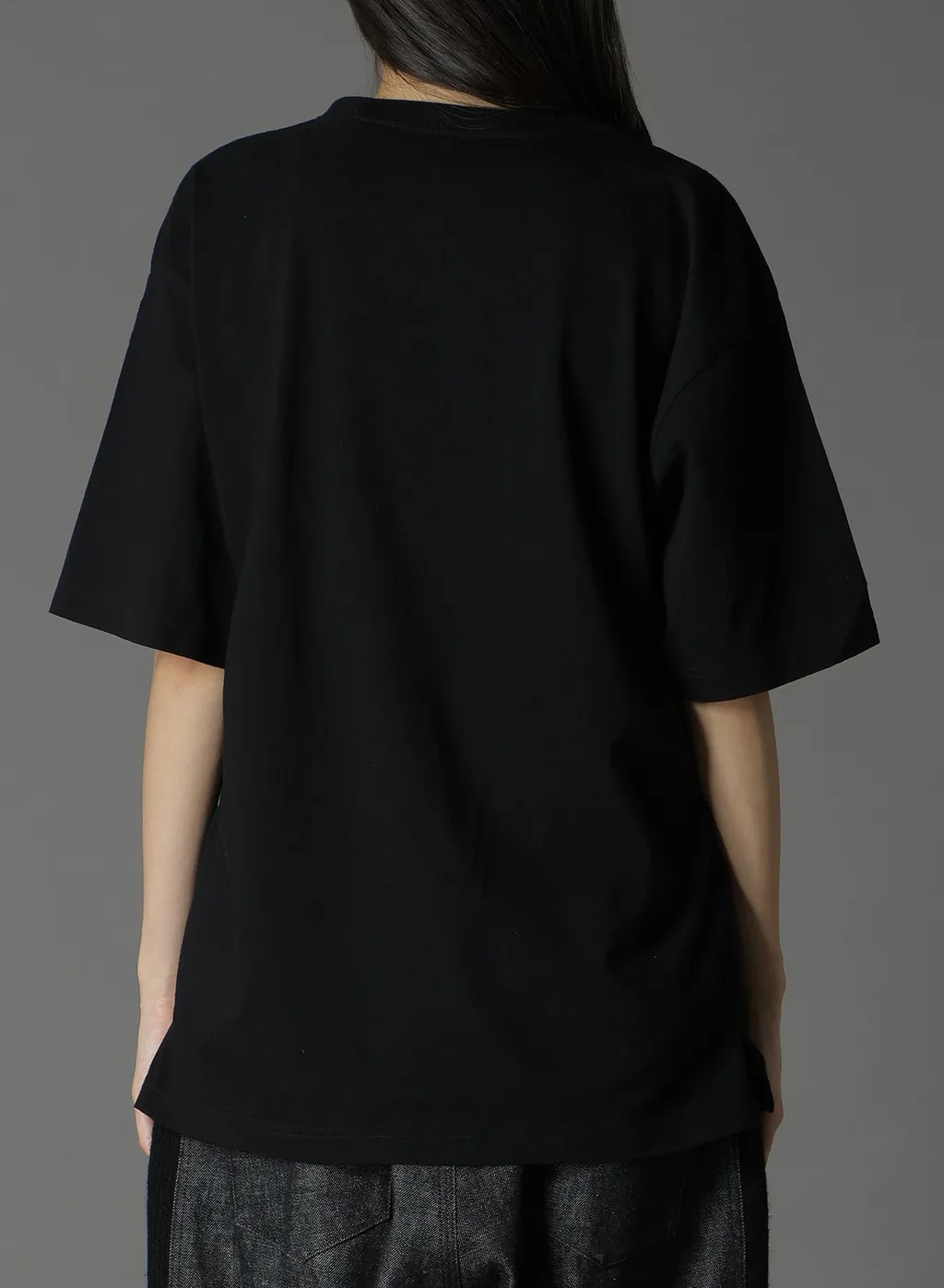 Black Ground Y Logo Graphic Print Standard T-Shirt