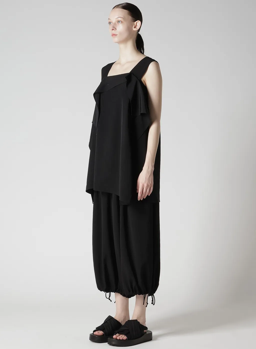 Ta/Pe Crepe De Chine Flare Sleeveless Blouse