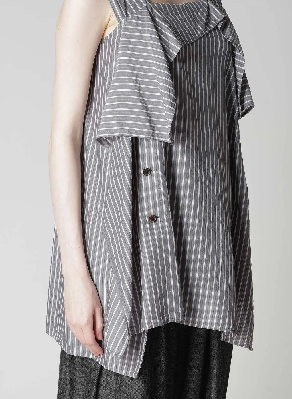 Cellulose Stripe Flare Sleeveless Blouse