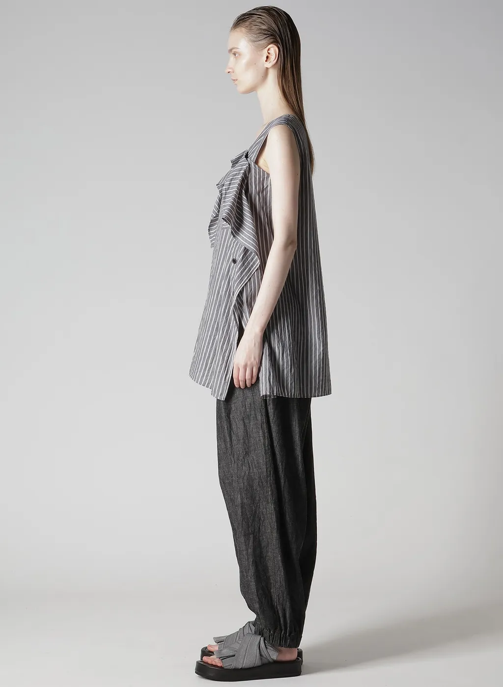 Cellulose Stripe Flare Sleeveless Blouse