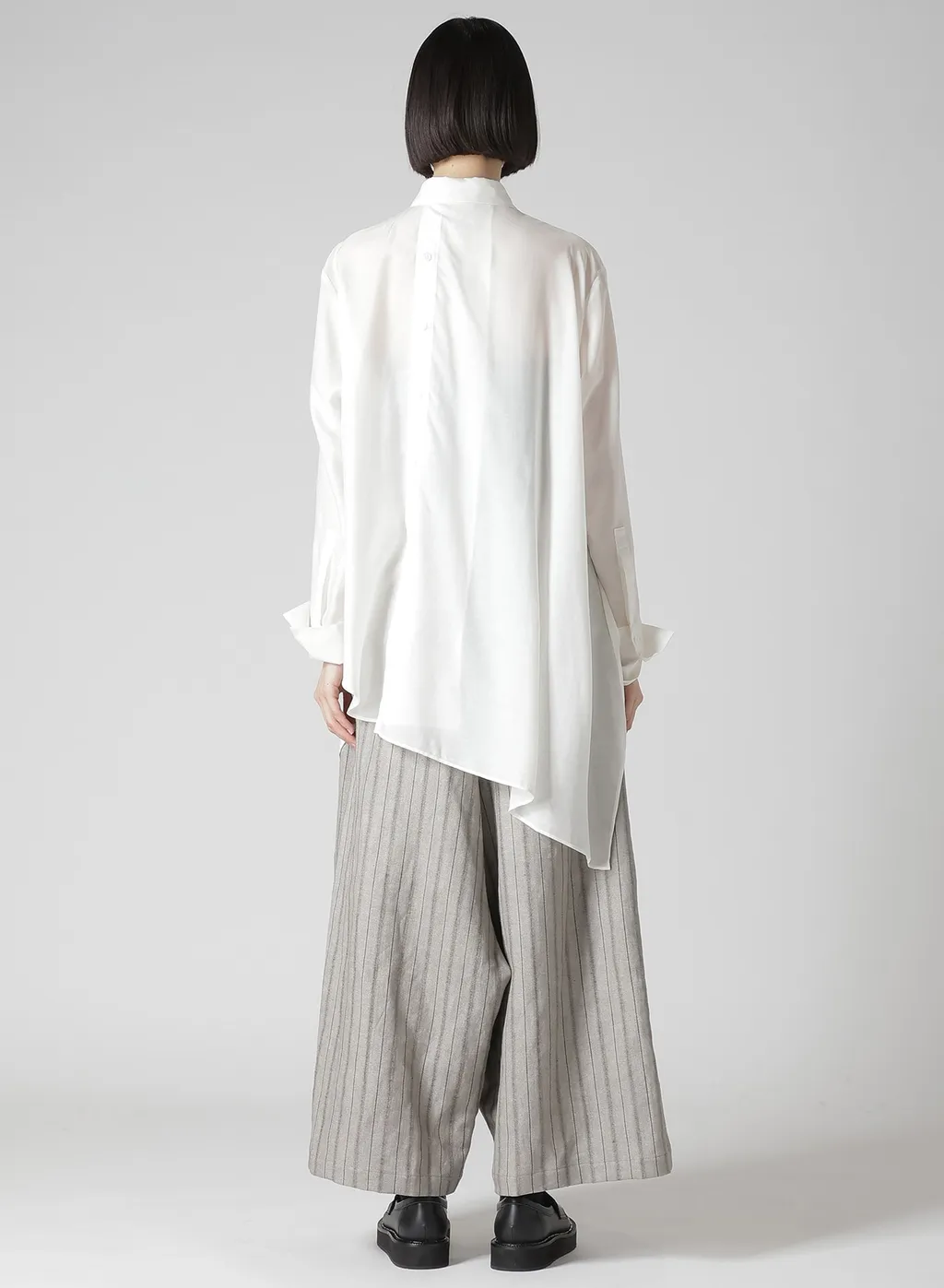 Cu/Mo Kersey Unbalance Draped Blouse