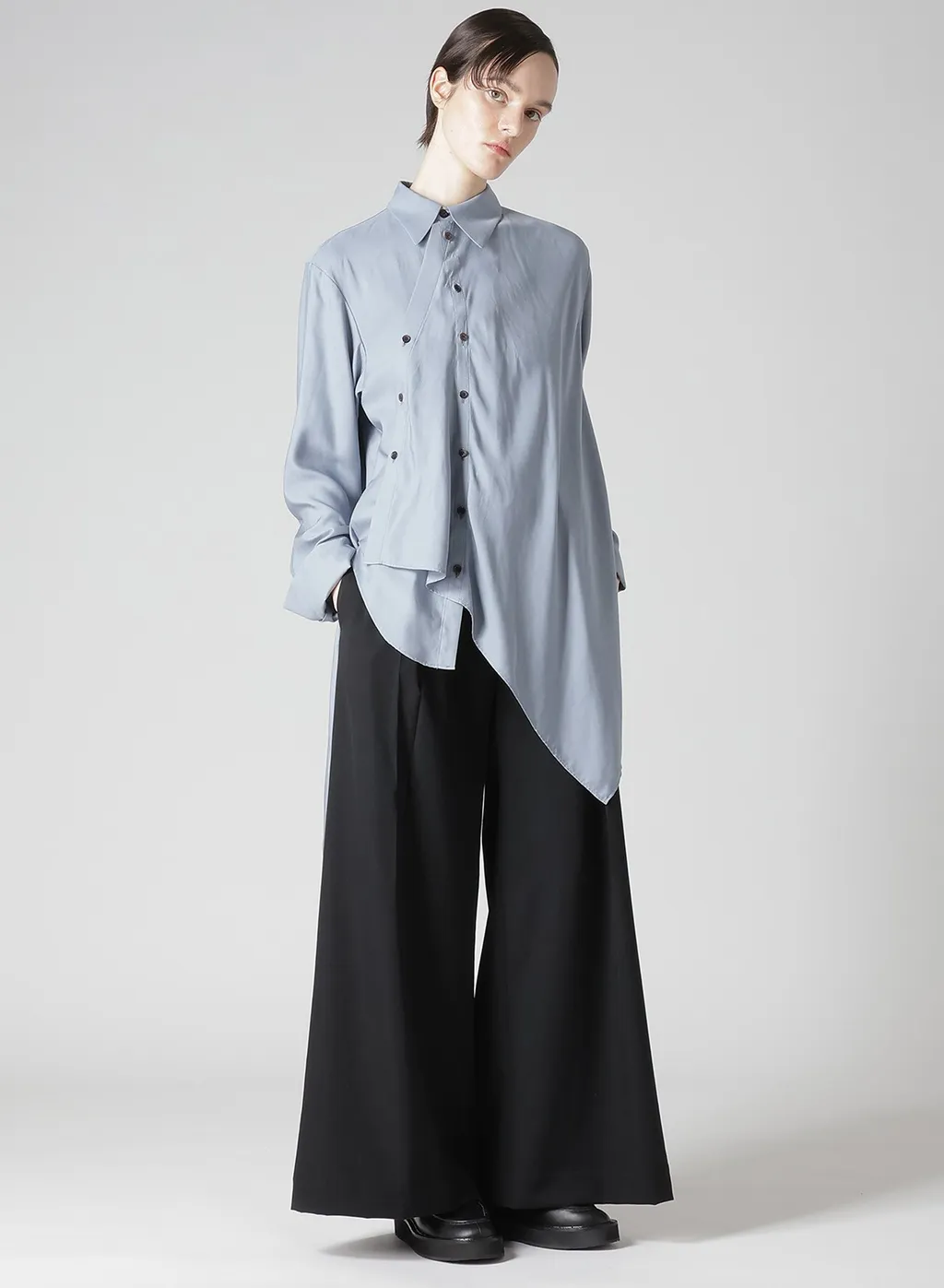 Ry Lawn Unbalance Draped Blouse