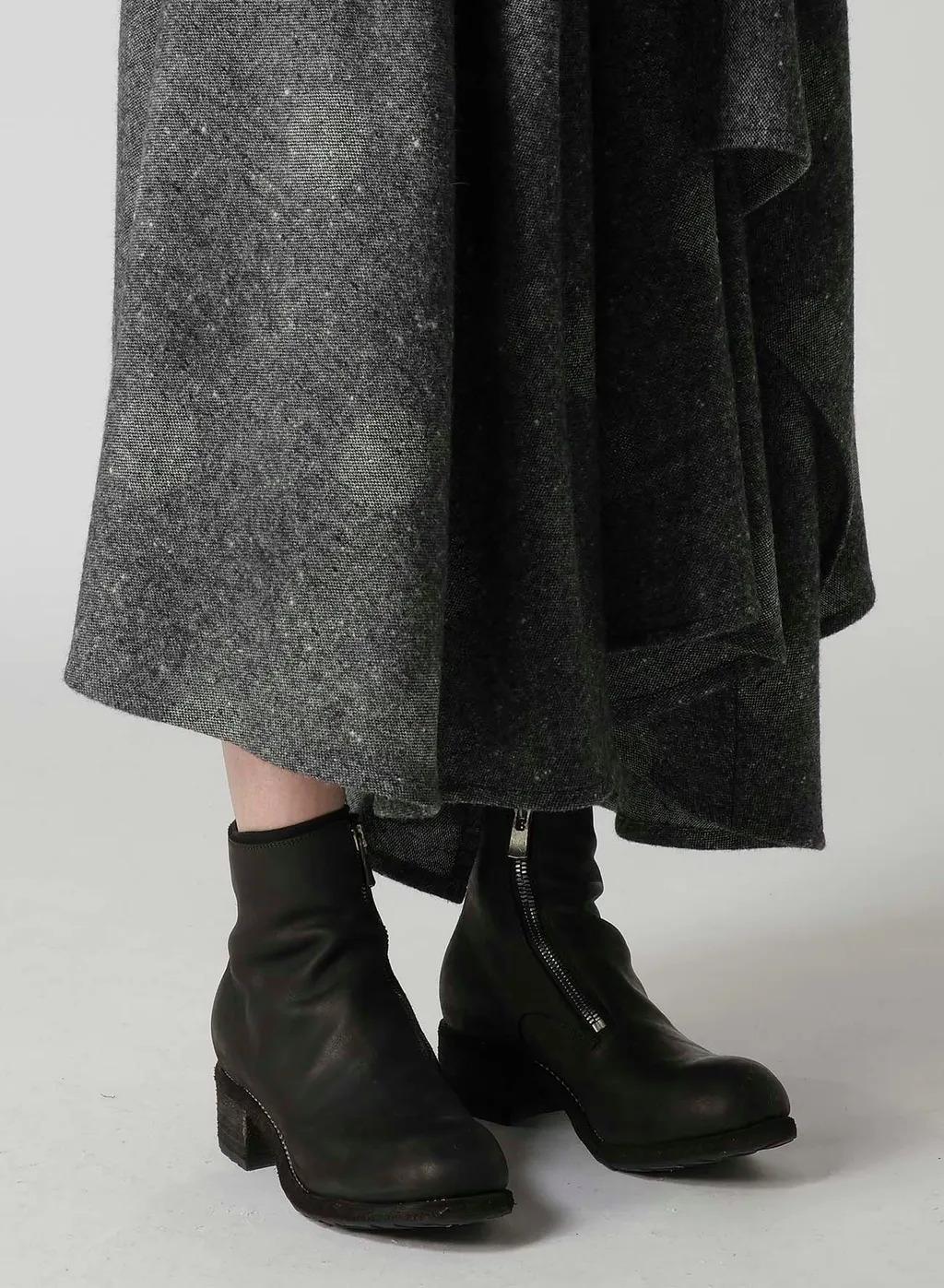 Wool Shadow Dot R Gathered Skirt