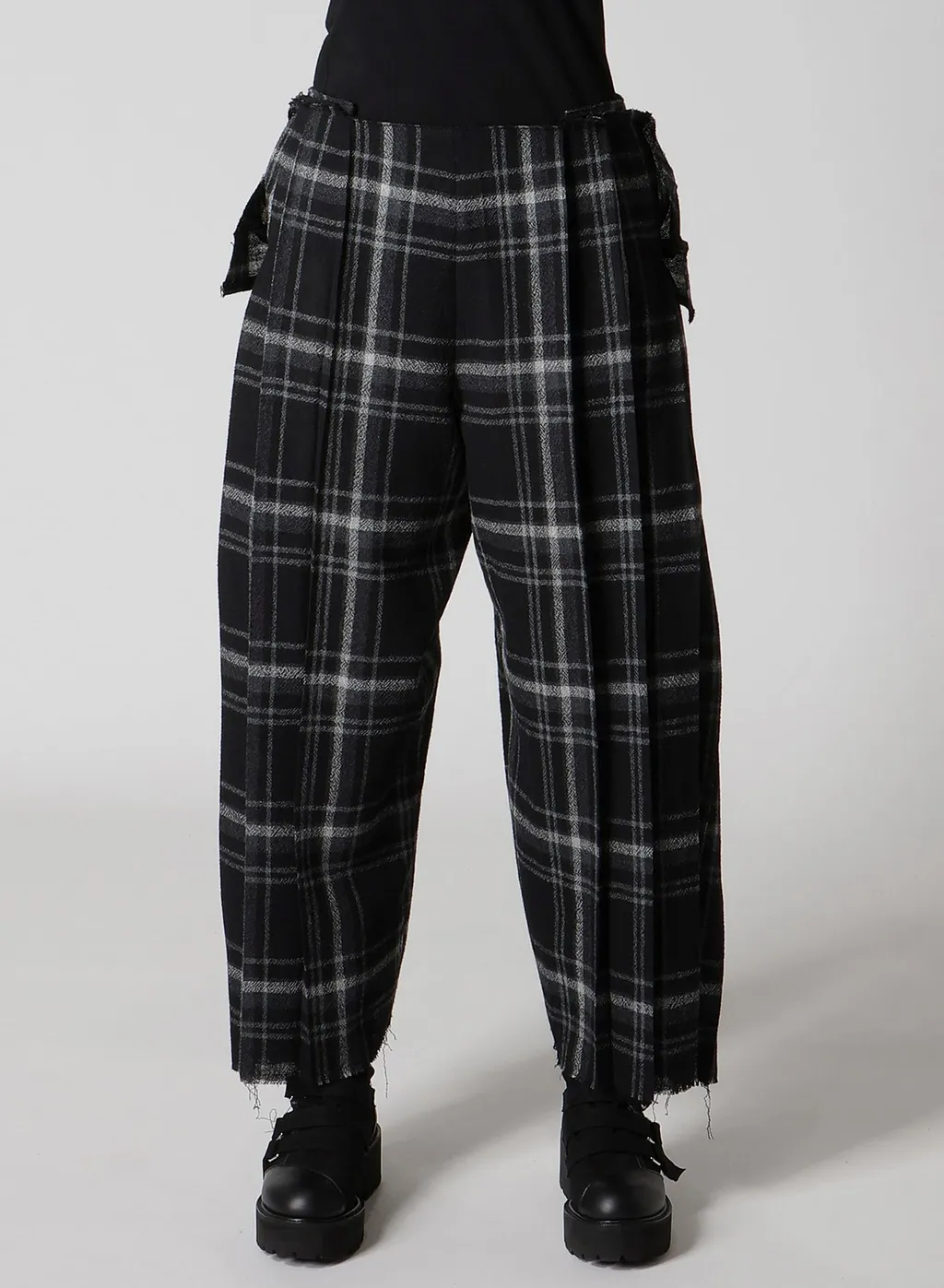 Plaid Pattern Pleats Pants