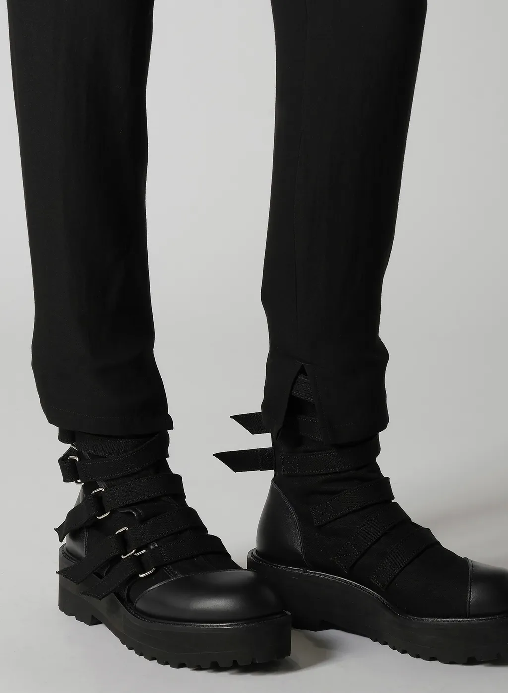 Milled Gabardine Slit Slim Pants