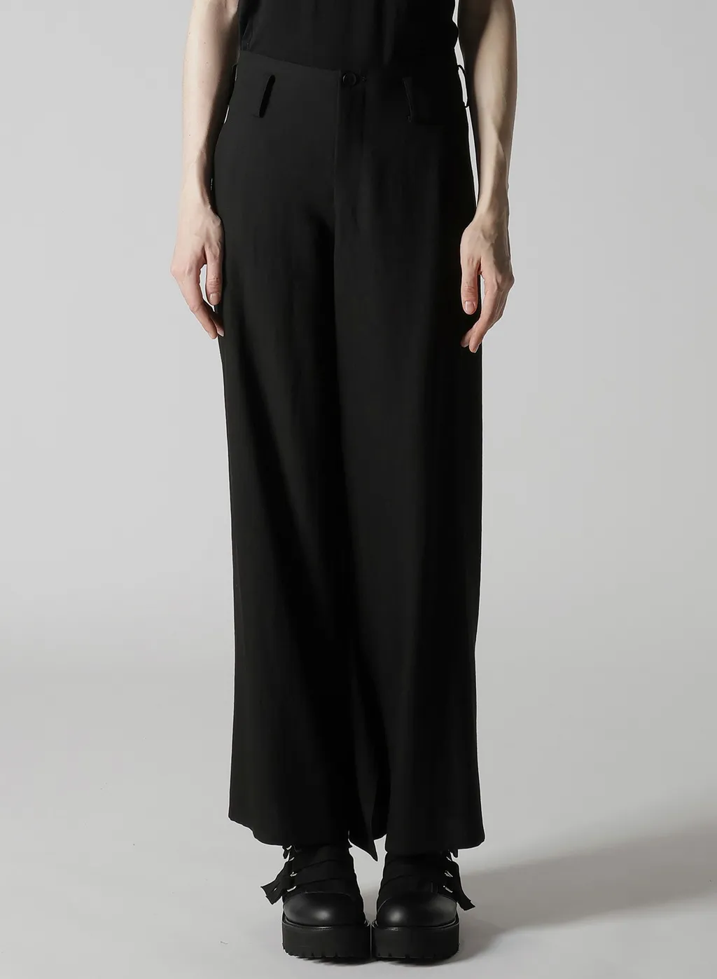 Milled Gabardine Frilled Pants