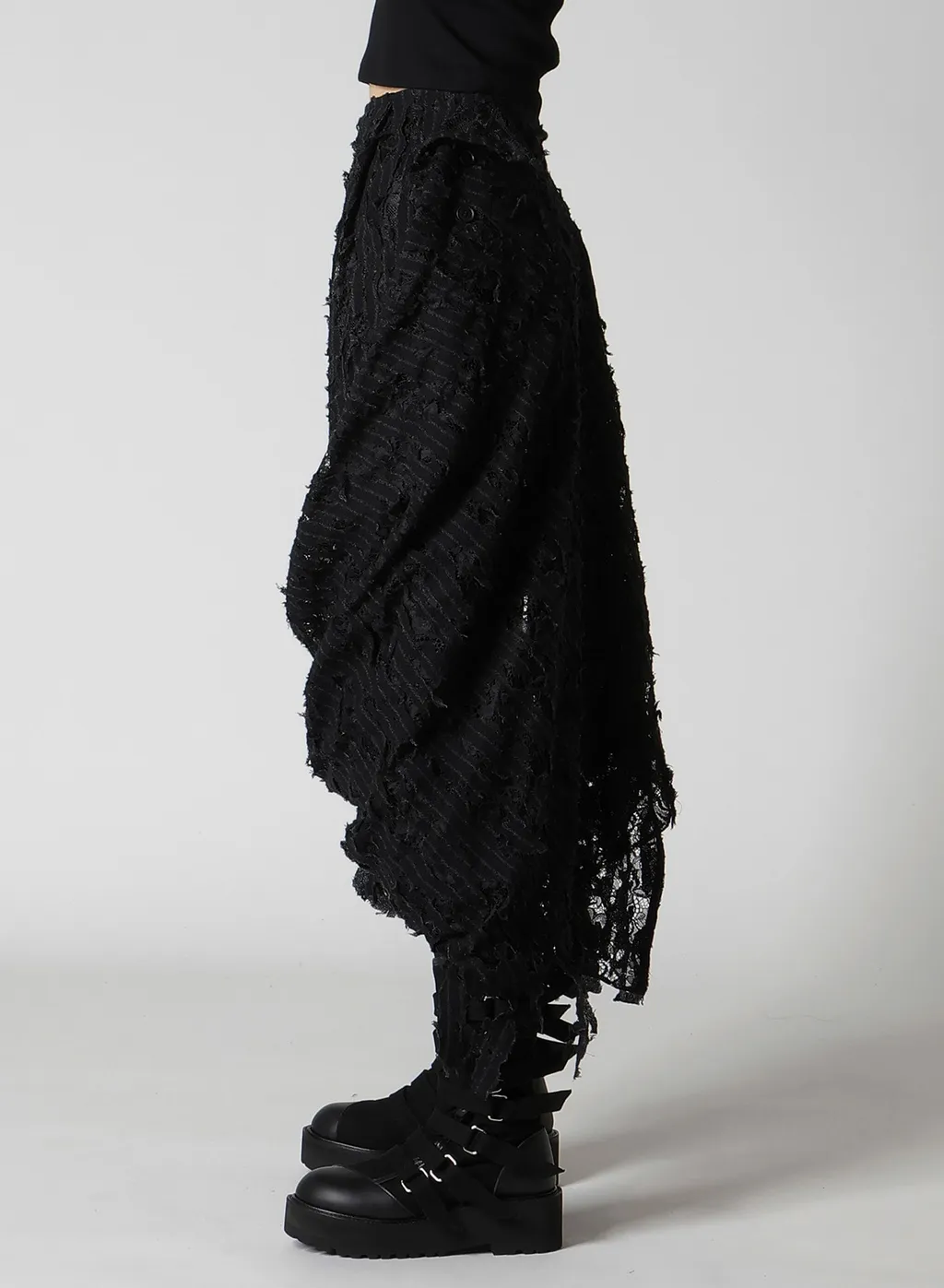 Dameged Stripe Twist Skirt