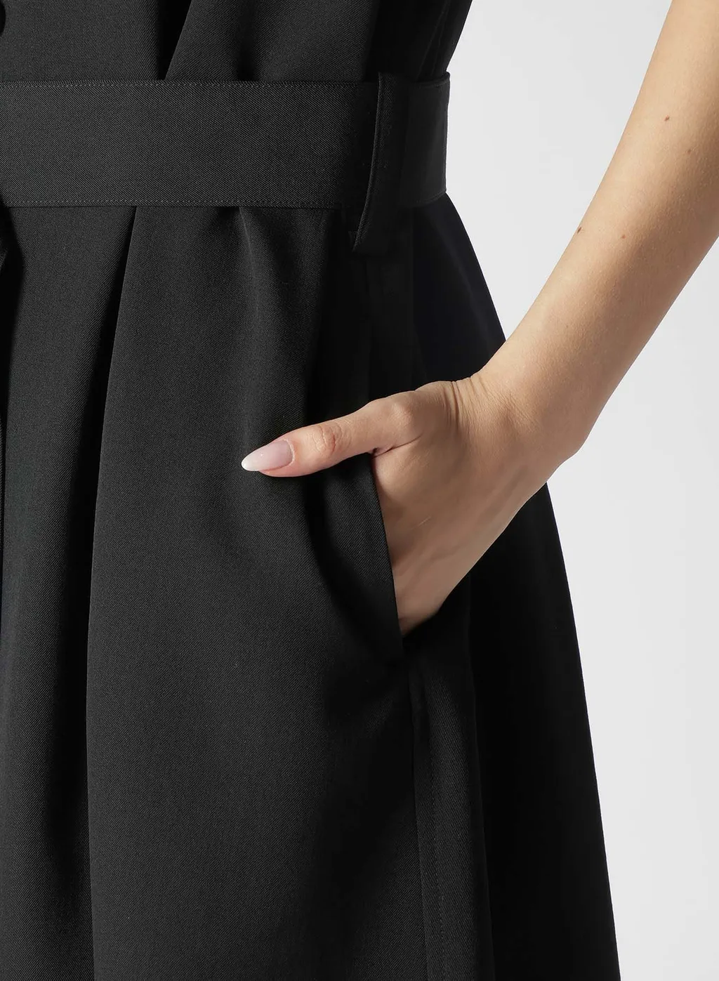 Wool Gabardine Short Sleeve Coat