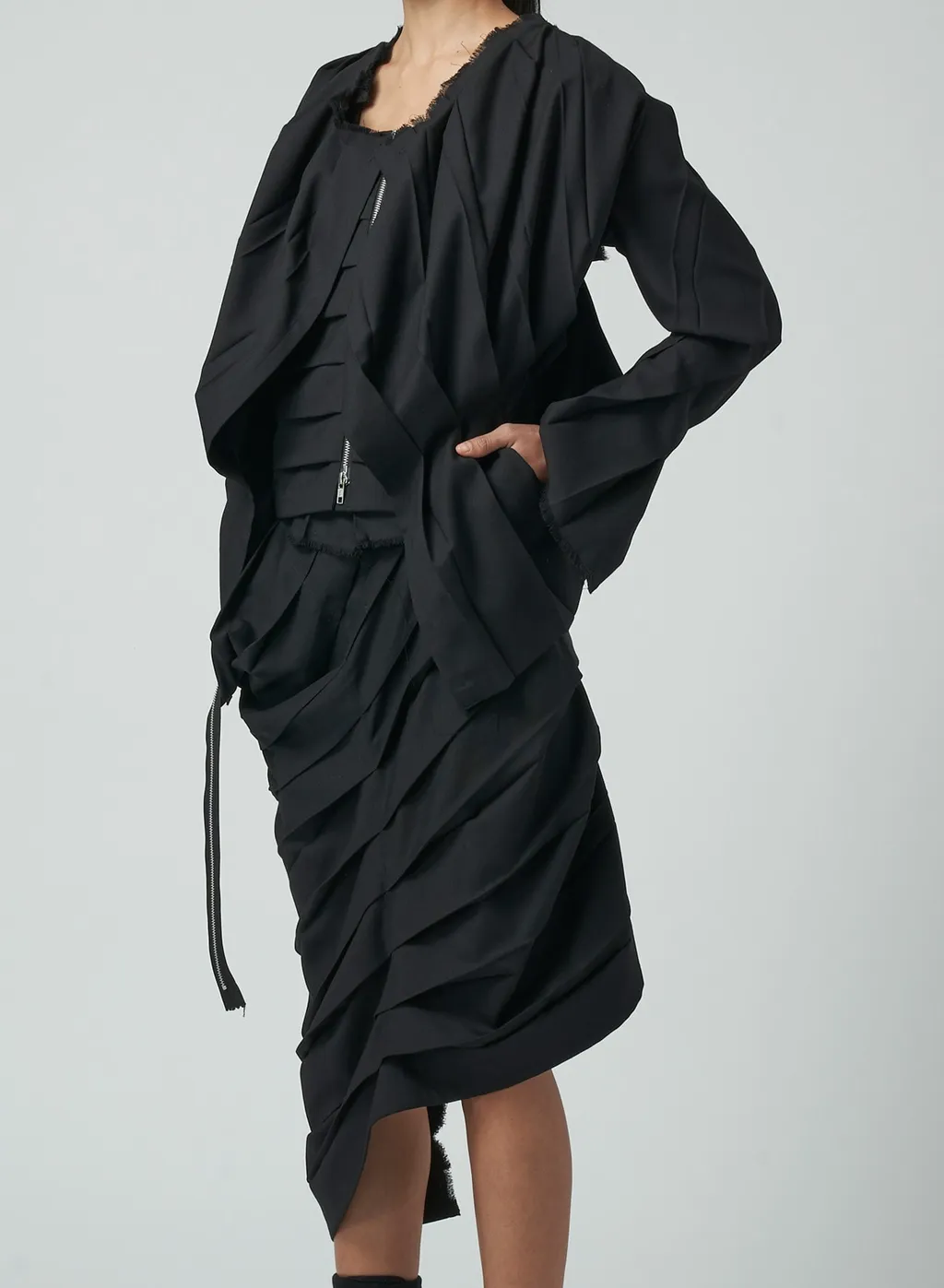 Wool/Polyester Serge Pleated Jacket
