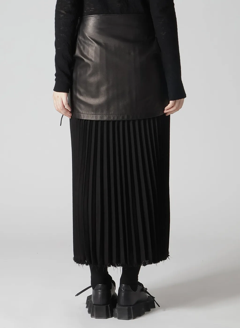 Light Serge Lace-Up Detail Skirt
