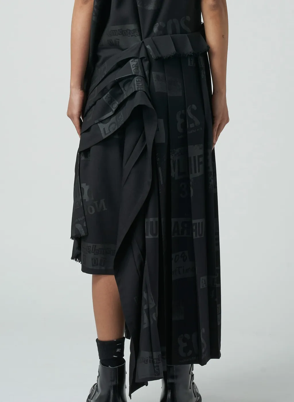 Printed Serge Dress With Pleated Skirt