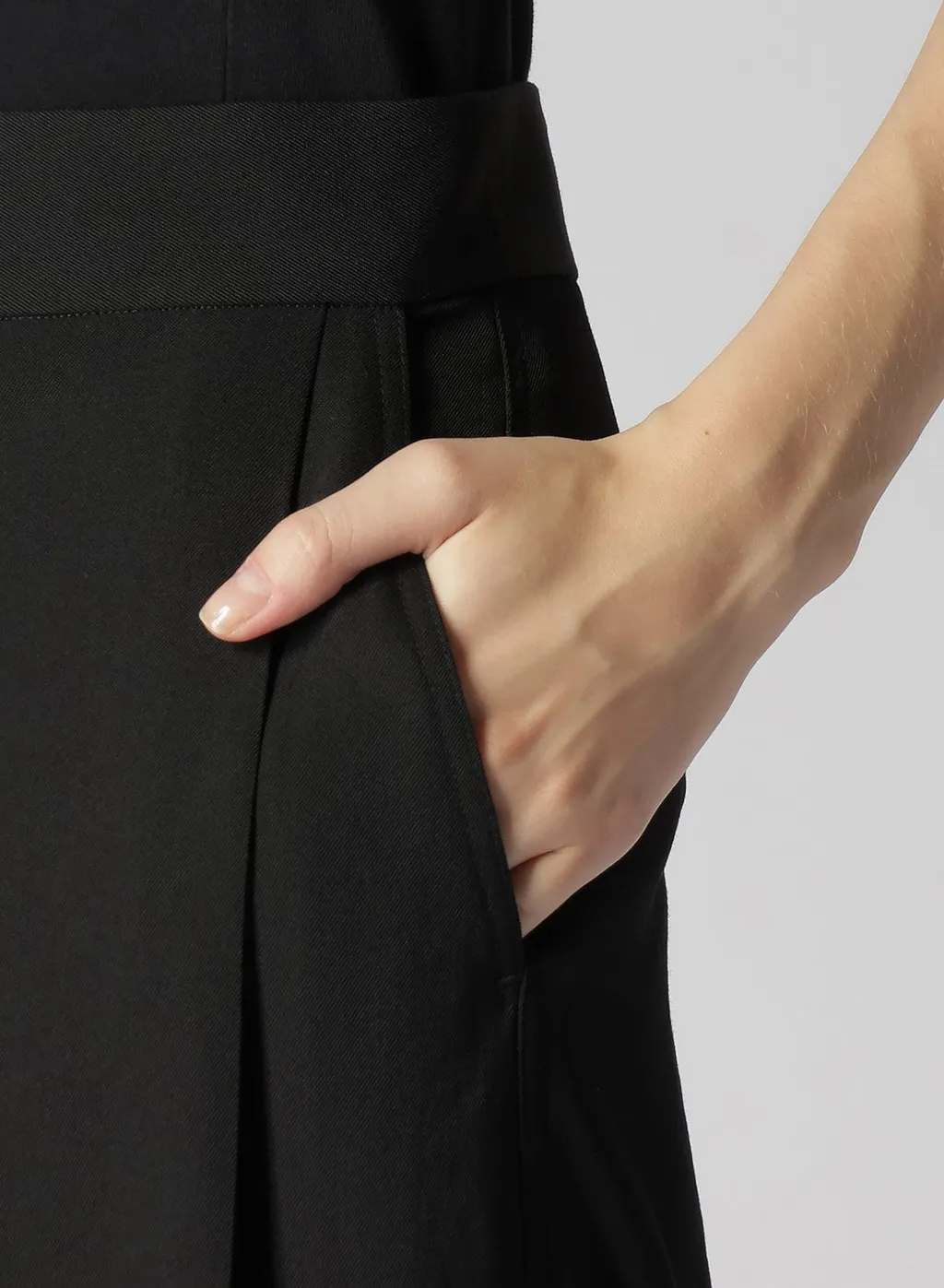 Washer Wool Gabardine Tucked Pants