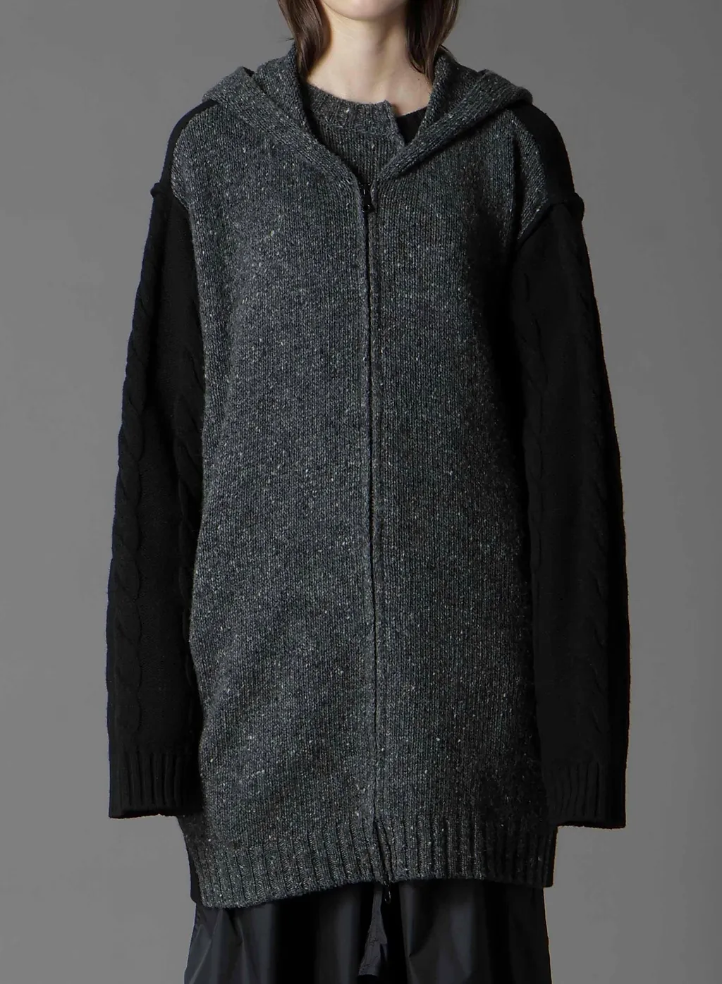 Fine Merino Wool Cable Switch Unbalance Hoodie