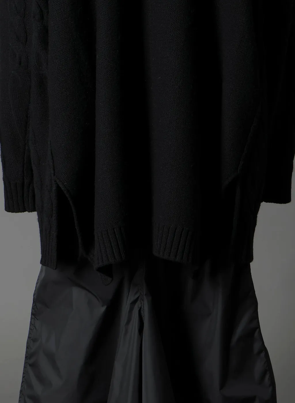 Fine Merino Wool Cable Switch Unbalance Hoodie