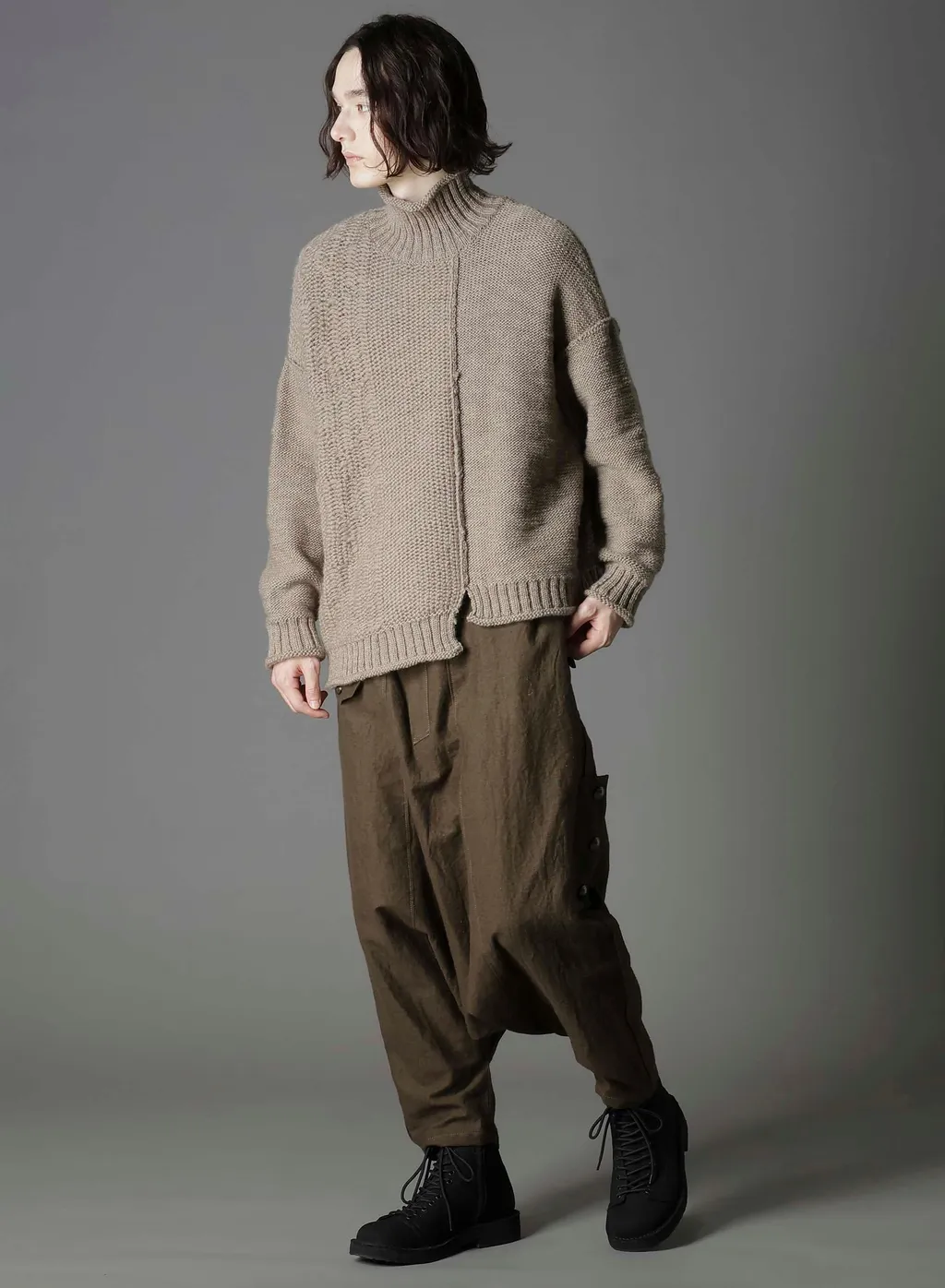 Roving Slub Wool Unbalance Turtleneck