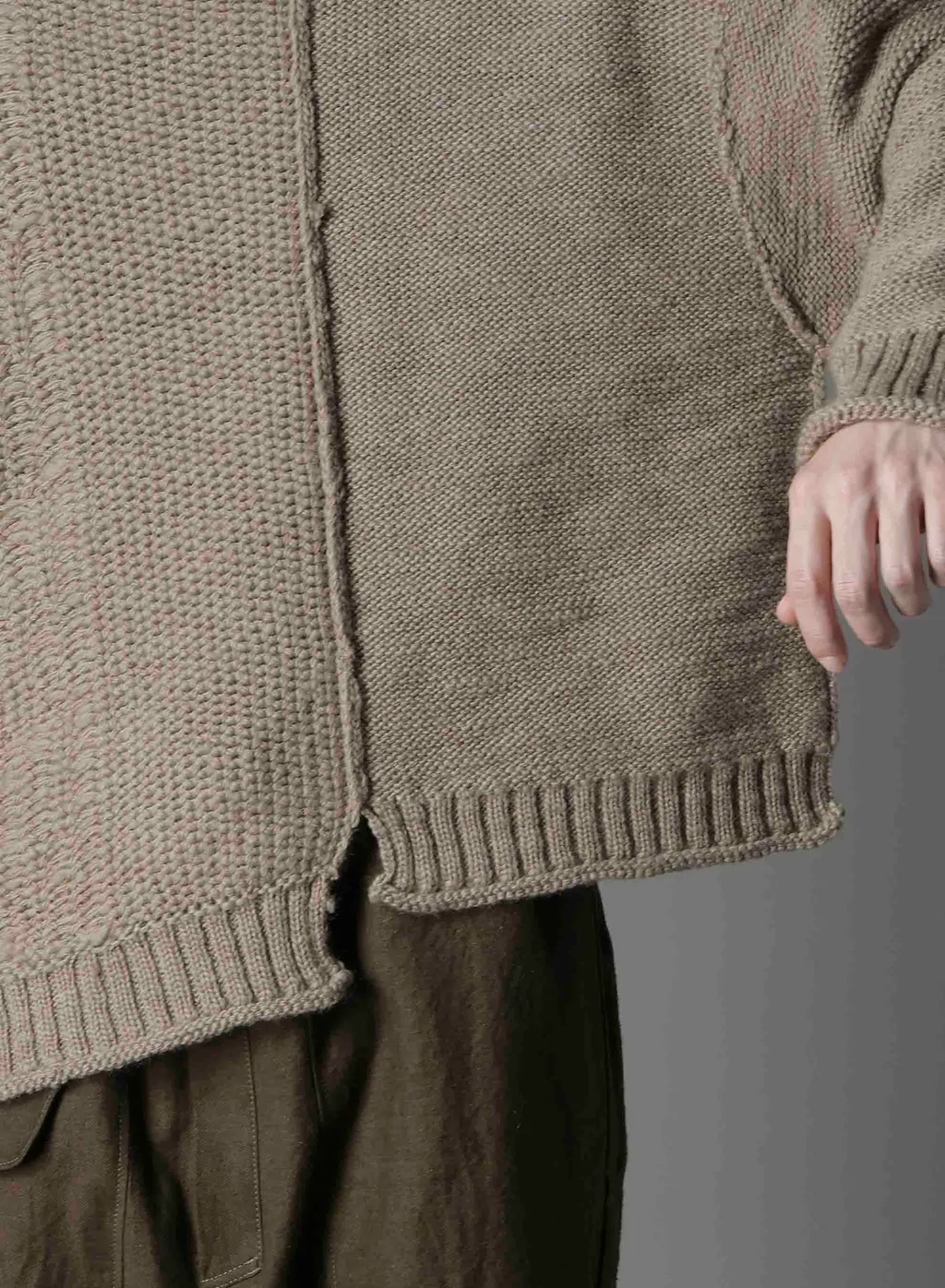 Roving Slub Wool Unbalance Turtleneck