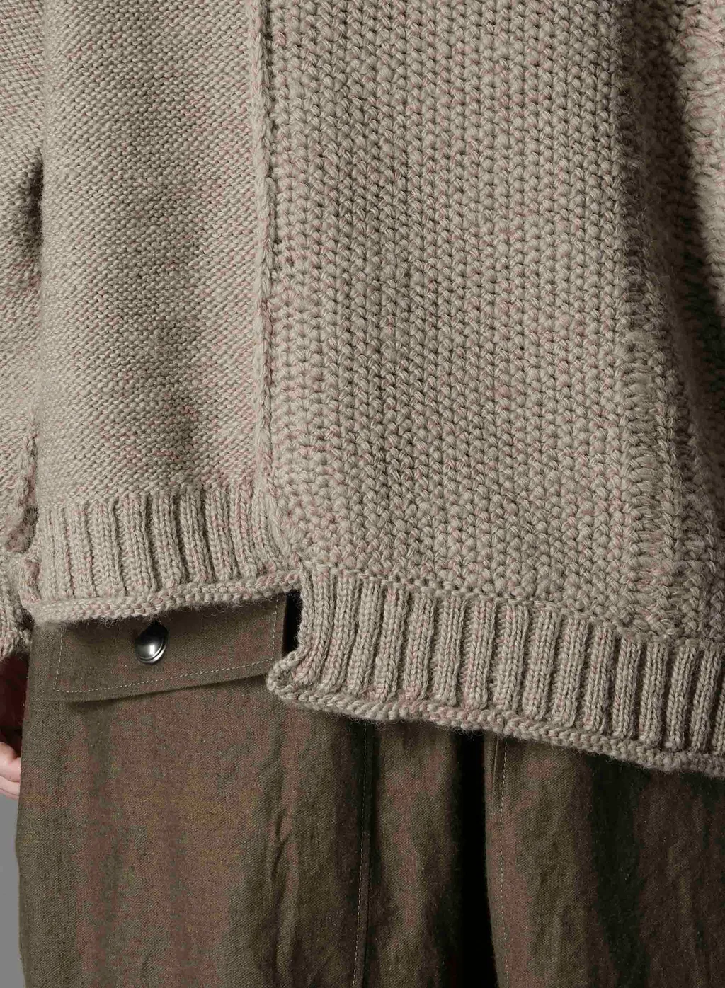Roving Slub Wool Unbalance Turtleneck