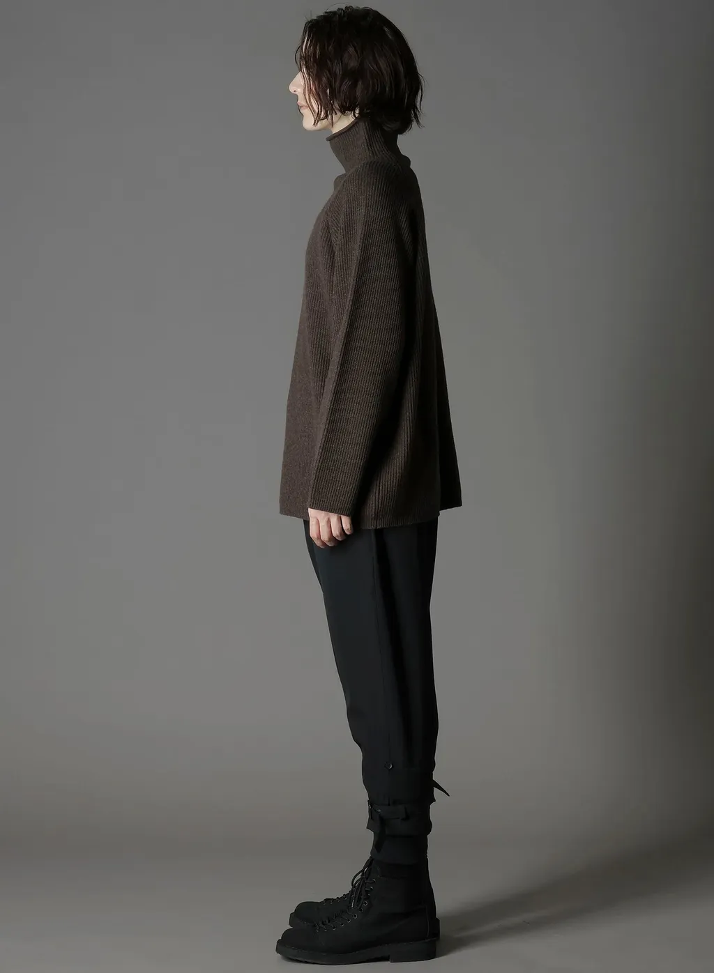 Fine Merino Wool Raglan Turtle Neck