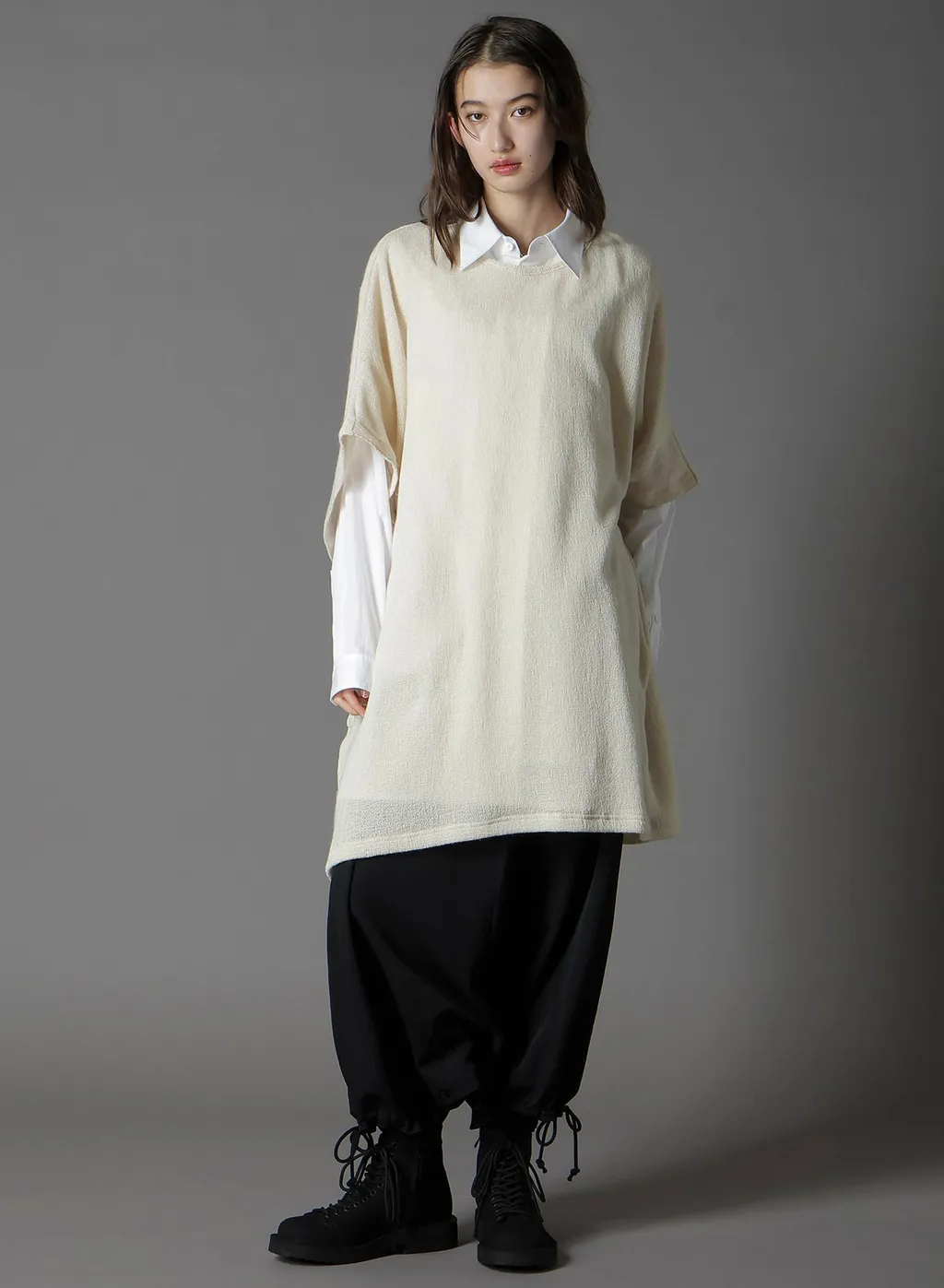 Spider Web Knit Side Button Short Sleeved T-Shirt