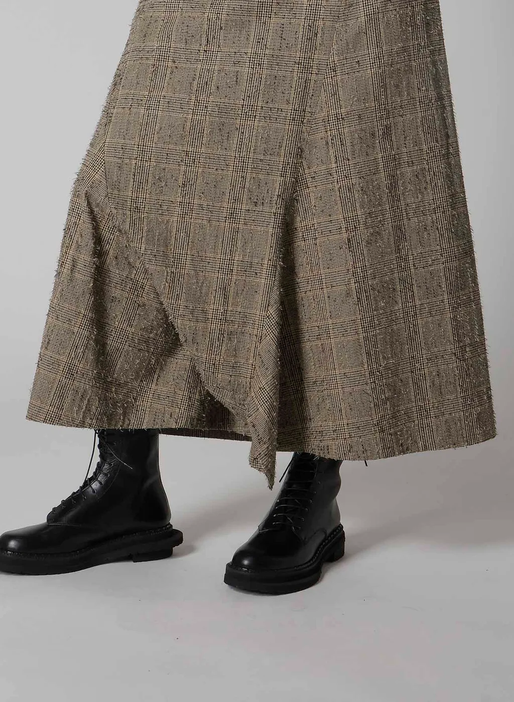 Needle-Punched Asymmetric Flare Pants
