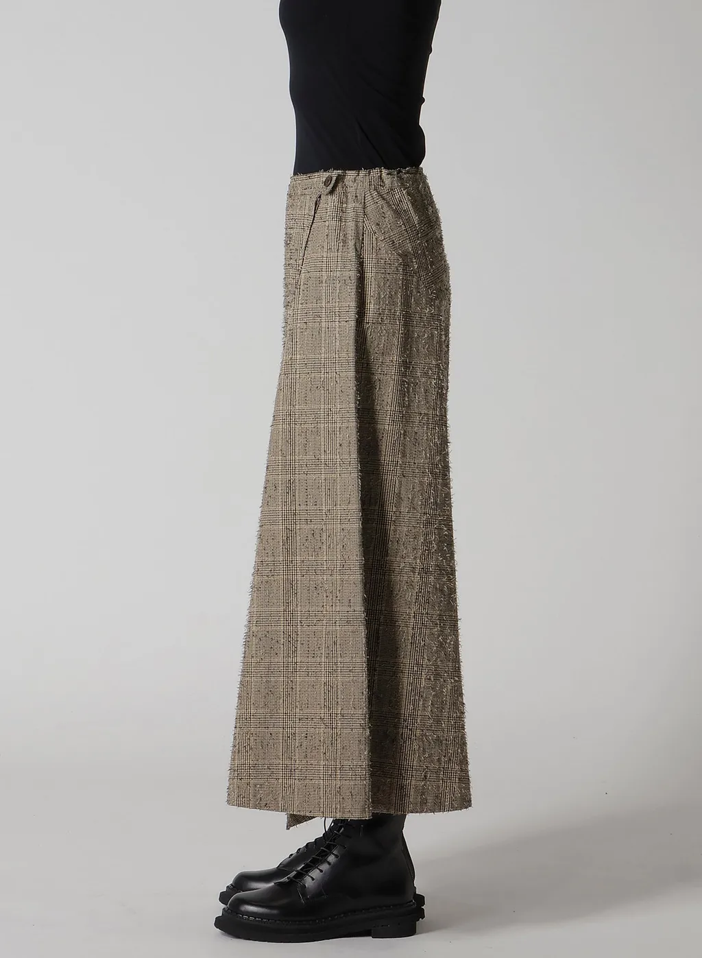 Needle-Punched Asymmetric Flare Pants